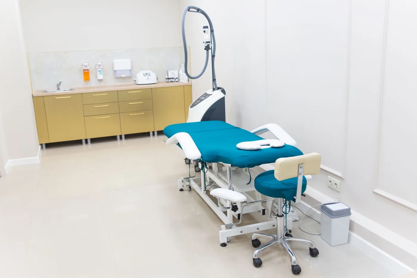 Sterile, well organized medical examination room ready for patients